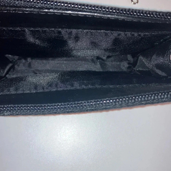 Black fashion small wrist wallet with removable strap Preloved - Picture 3 of 3